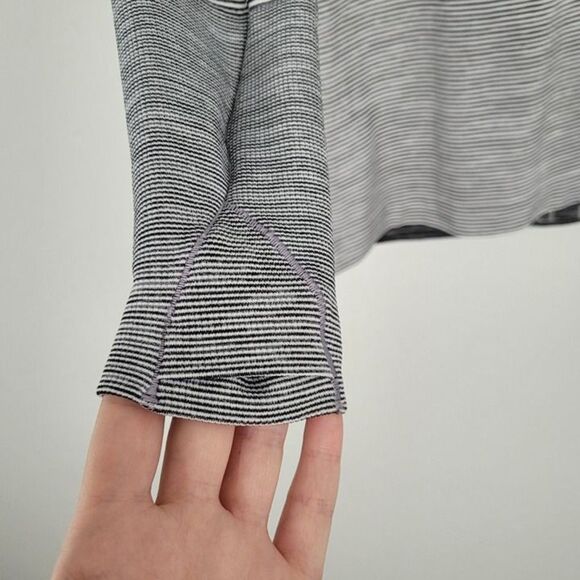Lululemon Size 8 Swiftly Tech Long Sleeve 2.0 Top Wee Are From Space White Black - Picture 8 of 10
